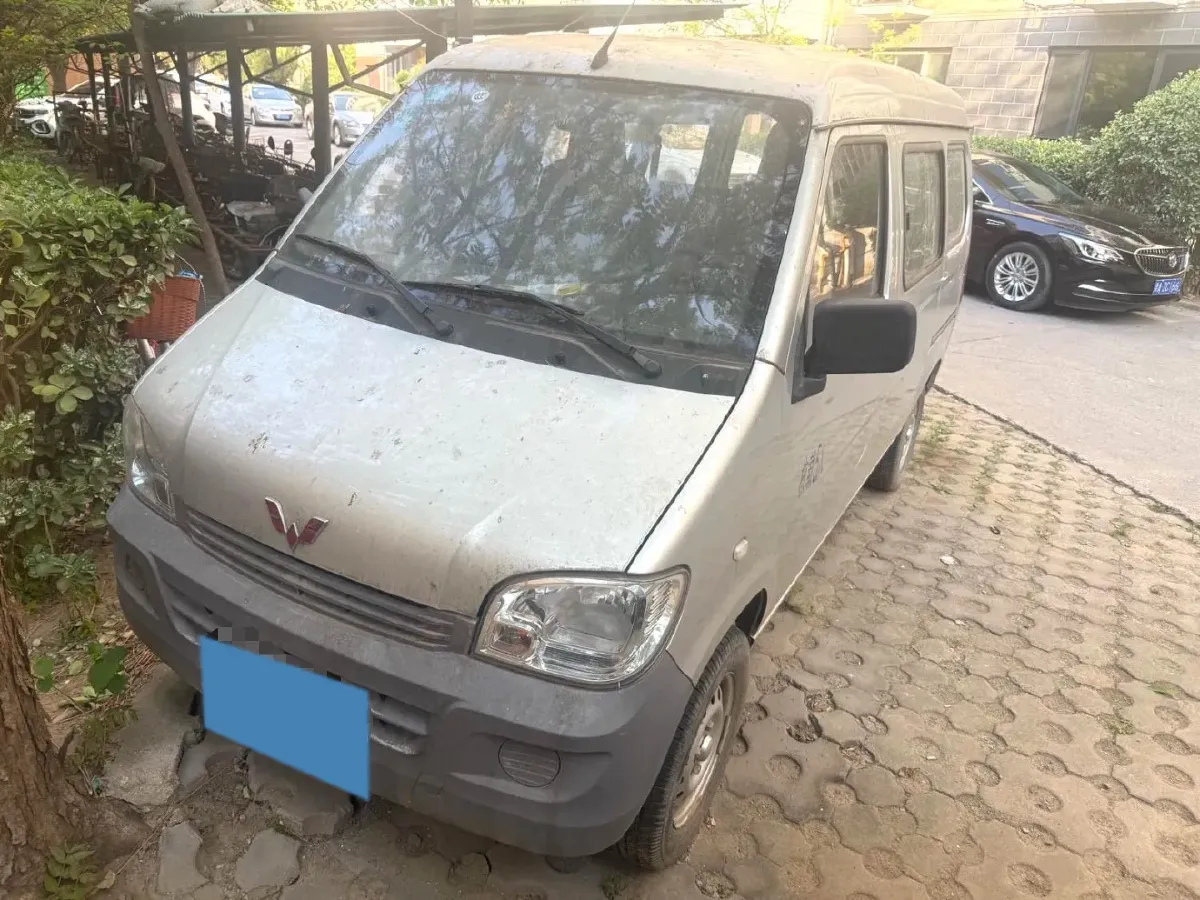2020 WuLing ZhiGuang 1.2L 76HP L4 5MT,autocango,china used car exporter,china ev exporter,chinese used car exporter,chinese used ev exporter