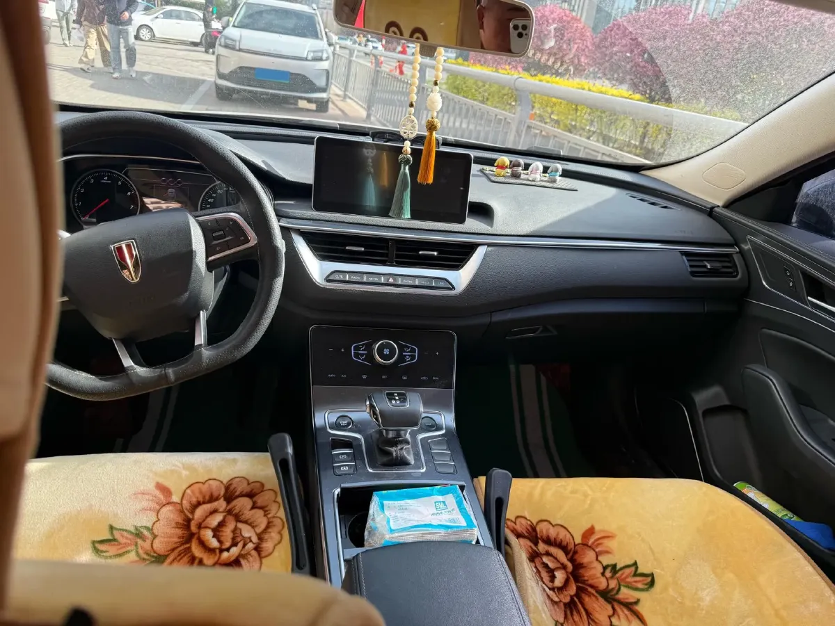 2022 HongQi H5 1.5T 169HP L4 7DCT,autocango,china used car exporter,china ev exporter,chinese used car exporter,chinese used ev exporter