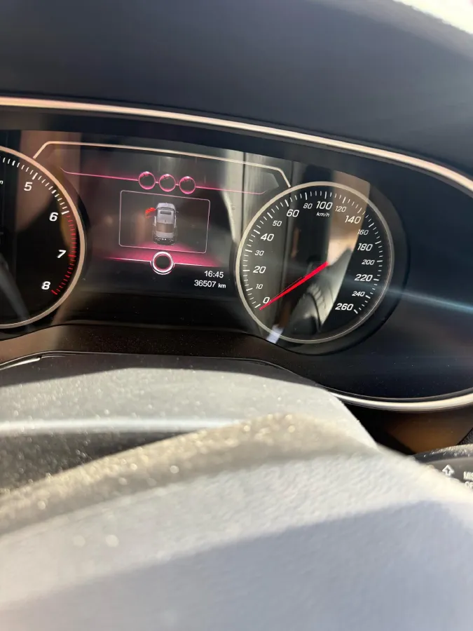 2022 HongQi H5 1.5T 169HP L4 7DCT,autocango,china used car exporter,china ev exporter,chinese used car exporter,chinese used ev exporter