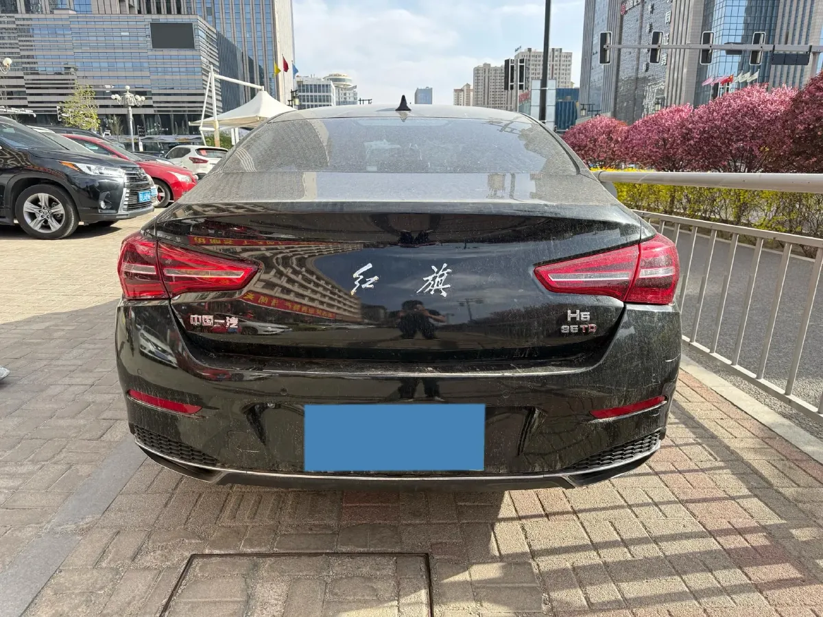 2022 HongQi H5 1.5T 169HP L4 7DCT,autocango,china used car exporter,china ev exporter,chinese used car exporter,chinese used ev exporter