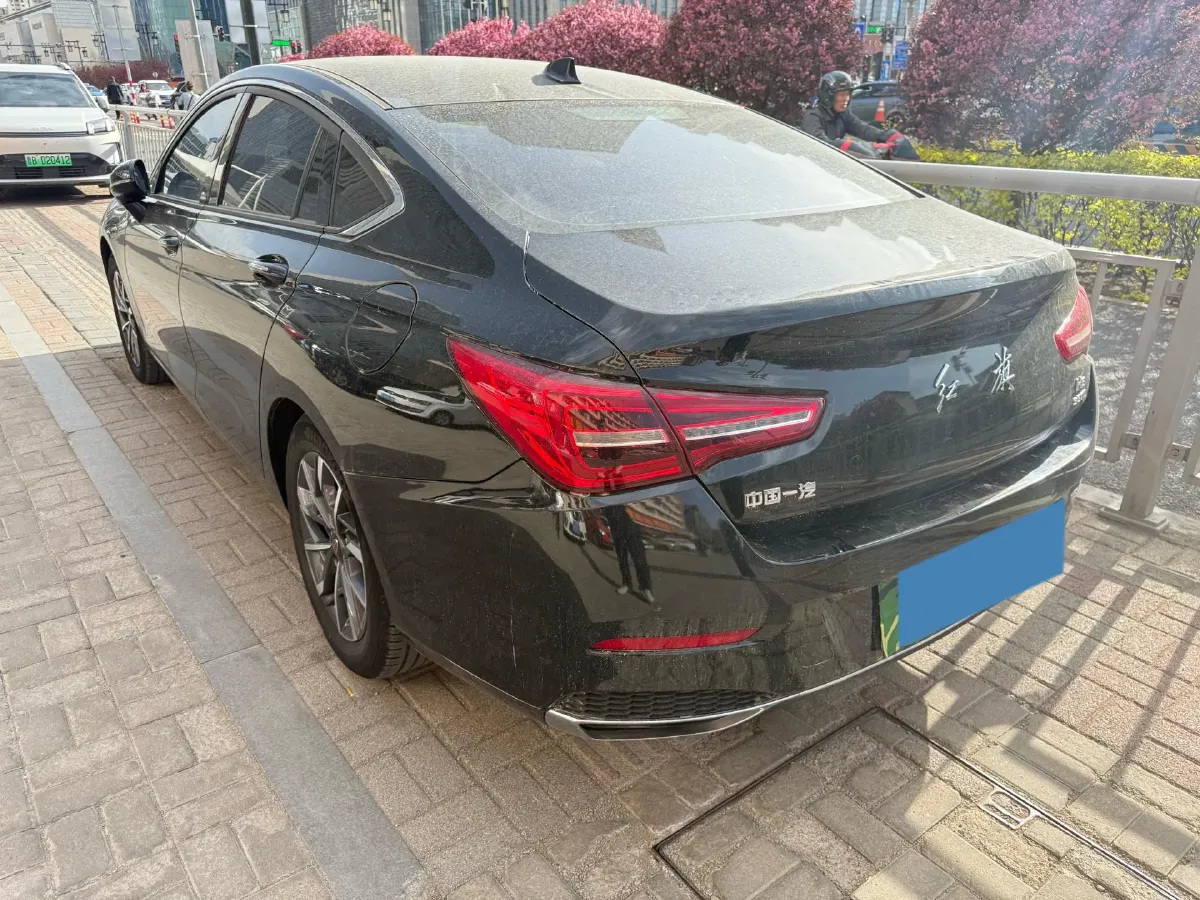 2022 HongQi H5 1.5T 169HP L4 7DCT,autocango,china used car exporter,china ev exporter,chinese used car exporter,chinese used ev exporter