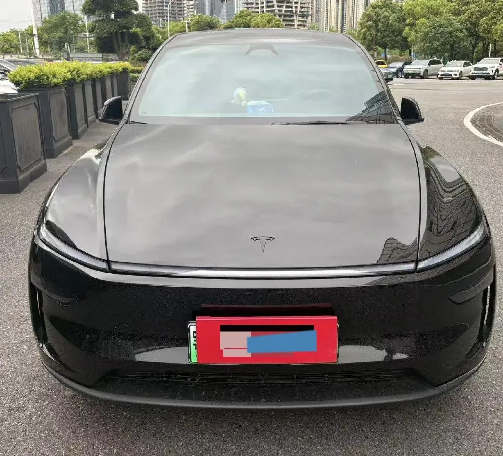 2025 Tesla Model Y L BEV,autocango,china used car exporter,china ev exporter,chinese used car exporter,chinese used ev exporter