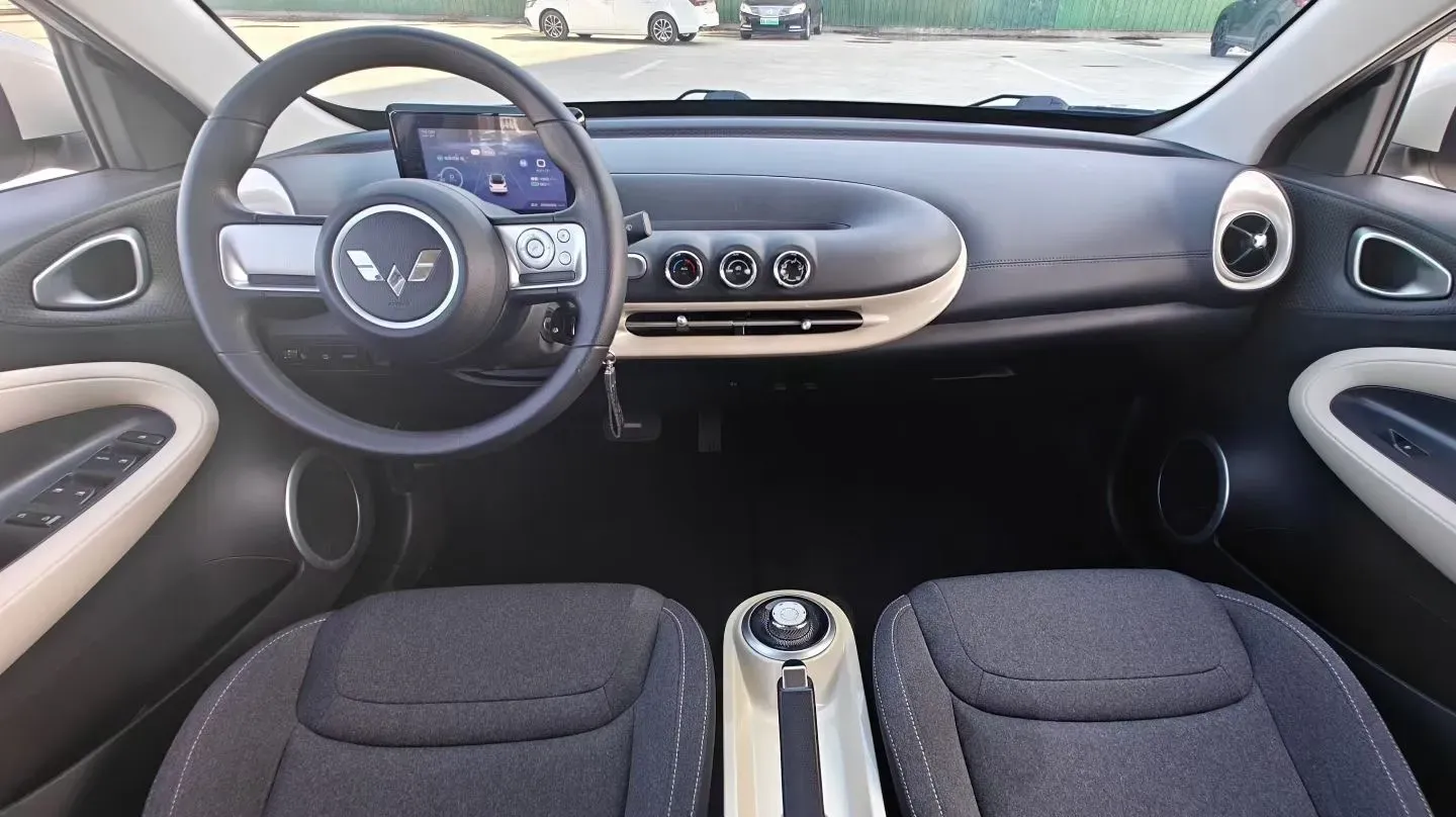 2023 WuLing BinGuo BEV 17.3KWH,autocango,china used car exporter,china ev exporter,chinese used car exporter,chinese used ev exporter