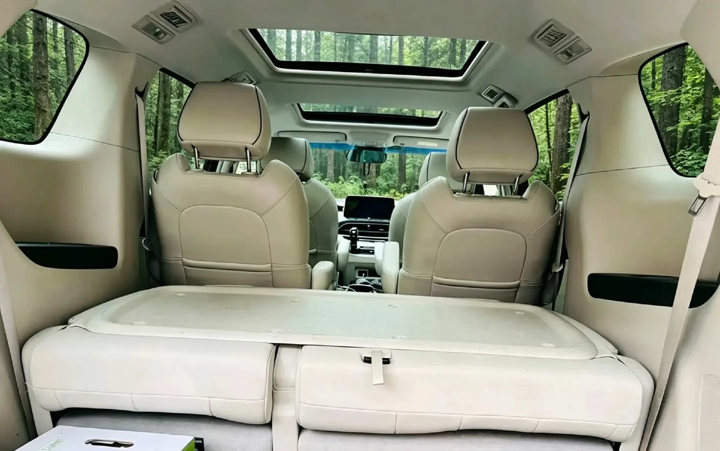 2021 Buick GL8 2.0T 237HP L4 9AT,autocango,china used car exporter,china ev exporter,chinese used car exporter,chinese used ev exporter