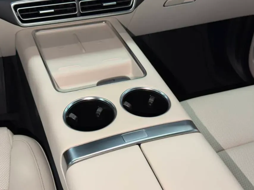 2022 Li L9 Range Extended 154HP REEV 42.6KWH,autocango,china used car exporter,china ev exporter,chinese used car exporter,chinese used ev exporter