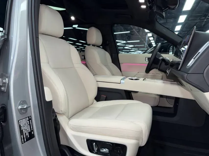 2022 Li L9 Range Extended 154HP REEV 42.6KWH,autocango,china used car exporter,china ev exporter,chinese used car exporter,chinese used ev exporter