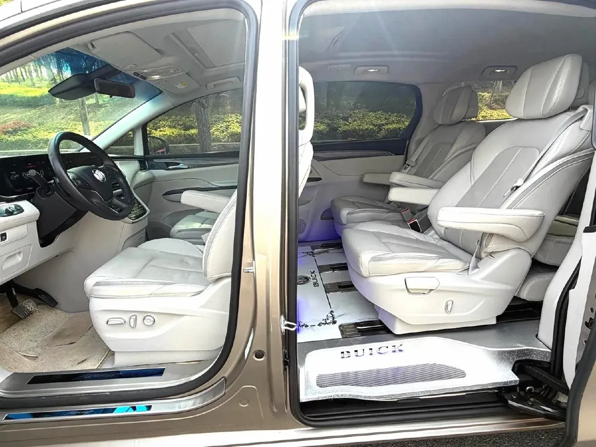 2023 Buick GL8 2.0T 237HP L4 9AT,autocango,china used car exporter,china ev exporter,chinese used car exporter,chinese used ev exporter