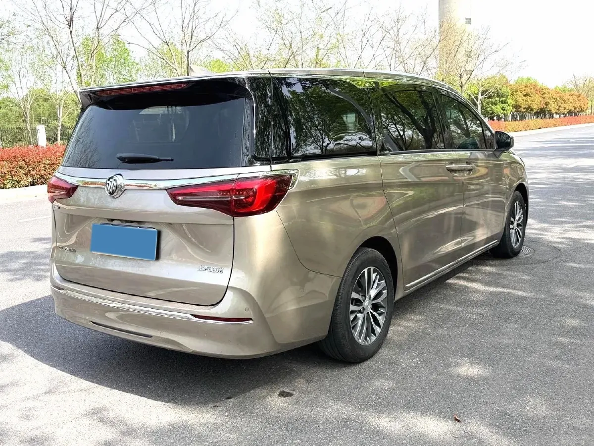 2023 Buick GL8 2.0T 237HP L4 9AT,autocango,china used car exporter,china ev exporter,chinese used car exporter,chinese used ev exporter