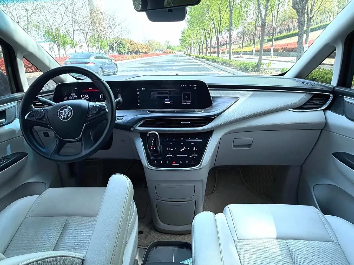 2023 Buick GL8 2.0T 237HP L4 9AT,autocango,china used car exporter,china ev exporter,chinese used car exporter,chinese used ev exporter
