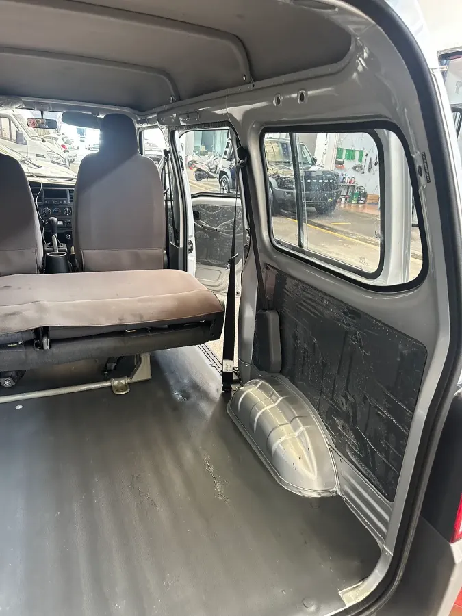 2020 WuLing ZhiGuang 1.2L 76HP L4 5MT,autocango,china used car exporter,china ev exporter,chinese used car exporter,chinese used ev exporter