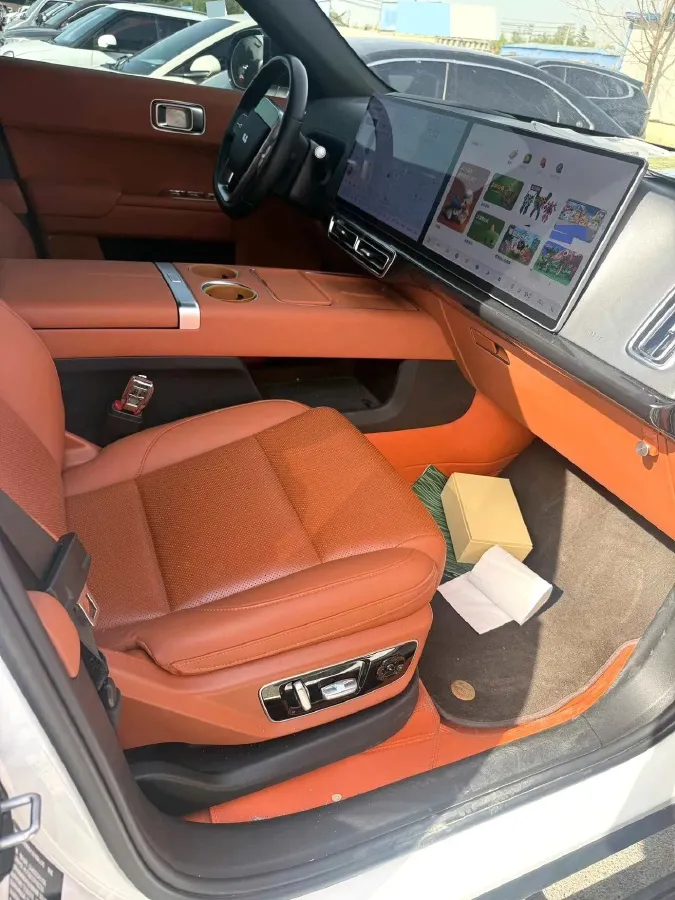 2024 Li L8 Range Extended 154HP REEV 42.8KWH,autocango,china used car exporter,china ev exporter,chinese used car exporter,chinese used ev exporter