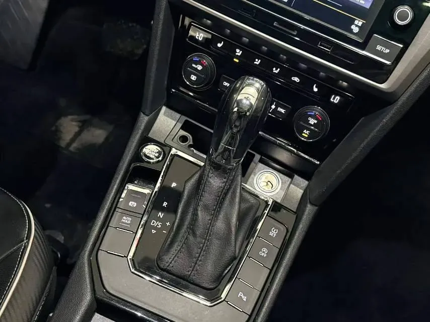 2019 Volkswagen Tayron 2.0T 186HP L4 7DCT,autocango,china used car exporter,china ev exporter,chinese used car exporter,chinese used ev exporter