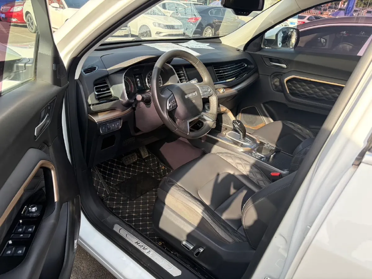 2020 Haval H6 1.5T 169HP L4 7DCT,autocango,china used car exporter,china ev exporter,chinese used car exporter,chinese used ev exporter