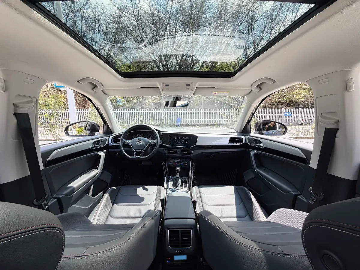 2020 Volkswagen Tayron 2.0T 186HP L4 7DCT,autocango,china used car exporter,china ev exporter,chinese used car exporter,chinese used ev exporter