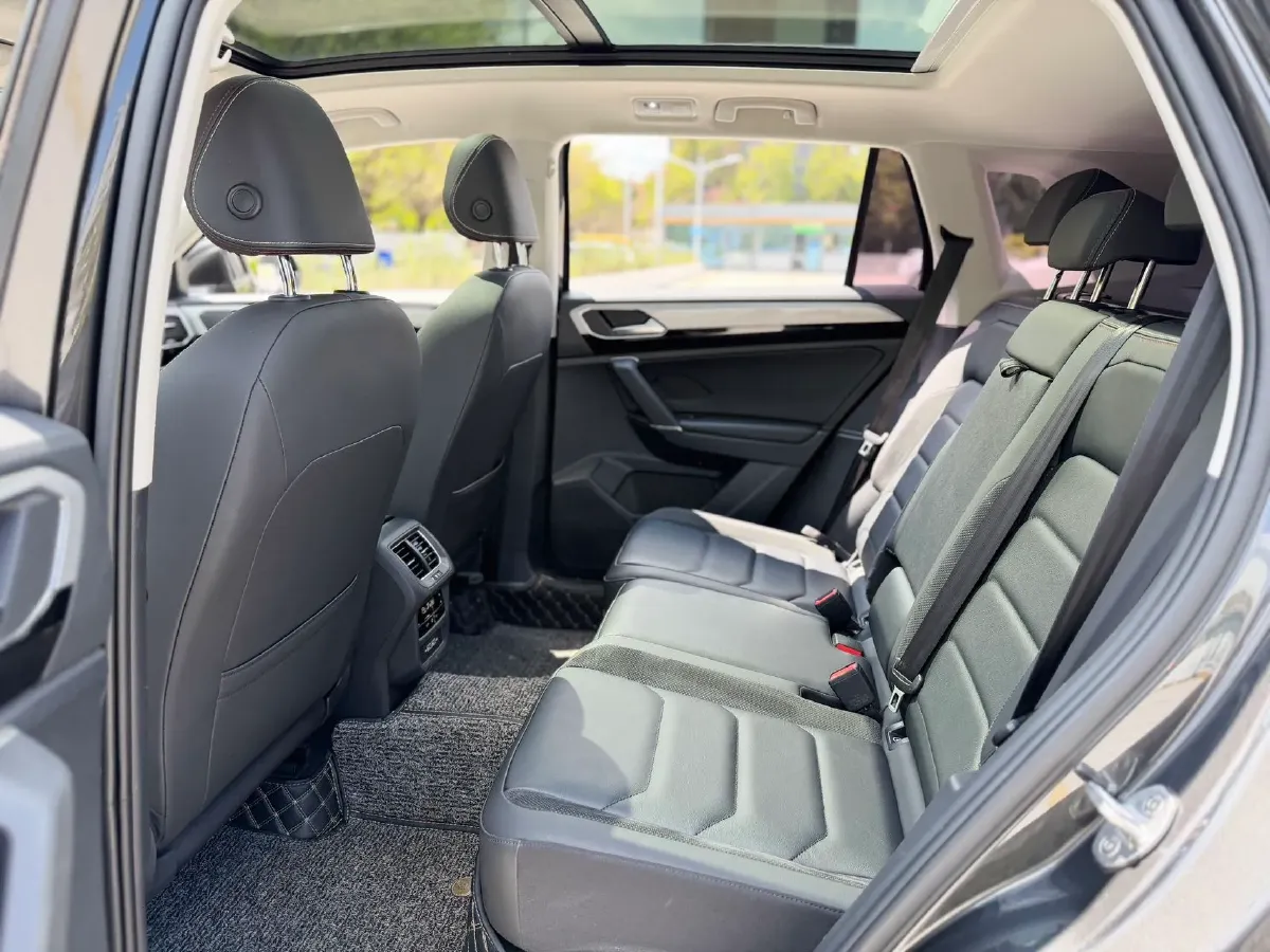 2020 Volkswagen Tayron 2.0T 186HP L4 7DCT,autocango,china used car exporter,china ev exporter,chinese used car exporter,chinese used ev exporter