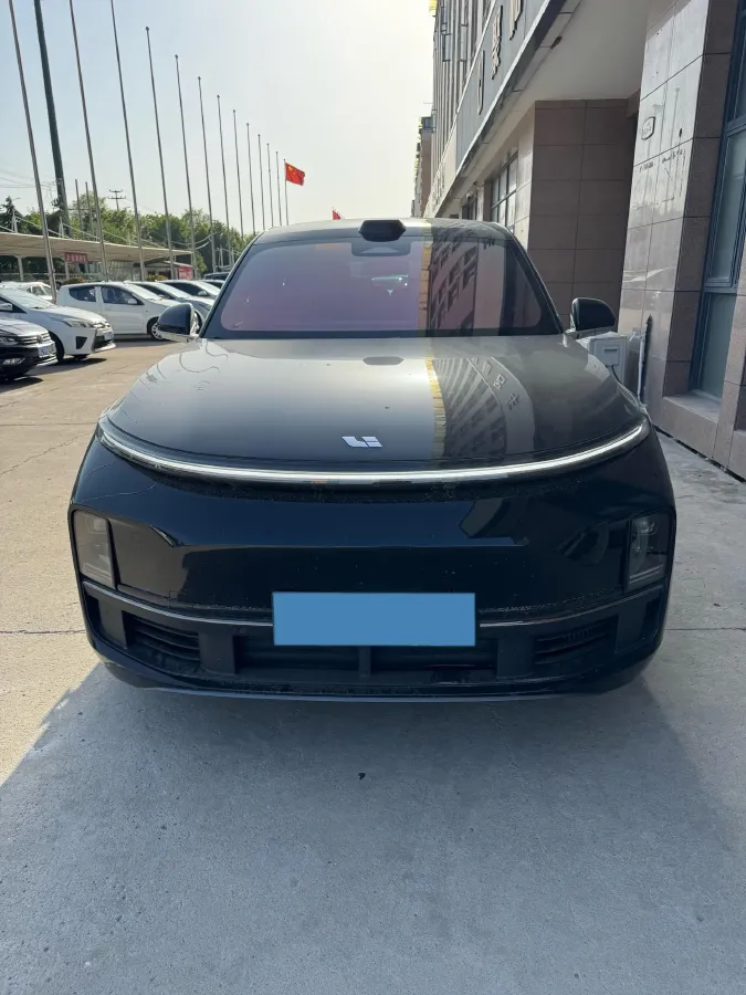 2024 Li L9 Range Extended 154HP REEV 52.3KWH,autocango,china used car exporter,china ev exporter,chinese used car exporter,chinese used ev exporter