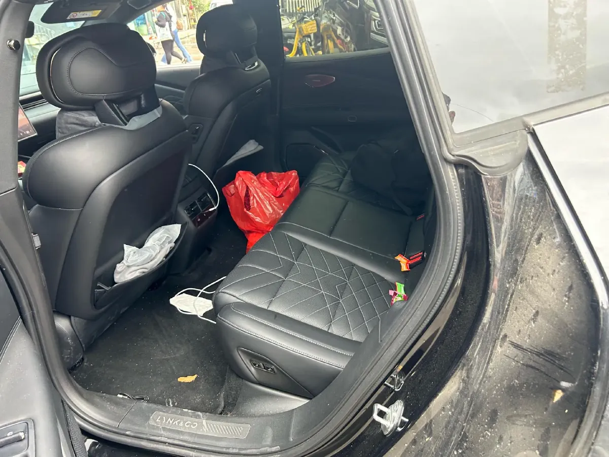 2025 LYNK&CO 10 EM-P 1.5T 163HP L4 3DHT PHEV,autocango,china used car exporter,china ev exporter,chinese used car exporter,chinese used ev exporter