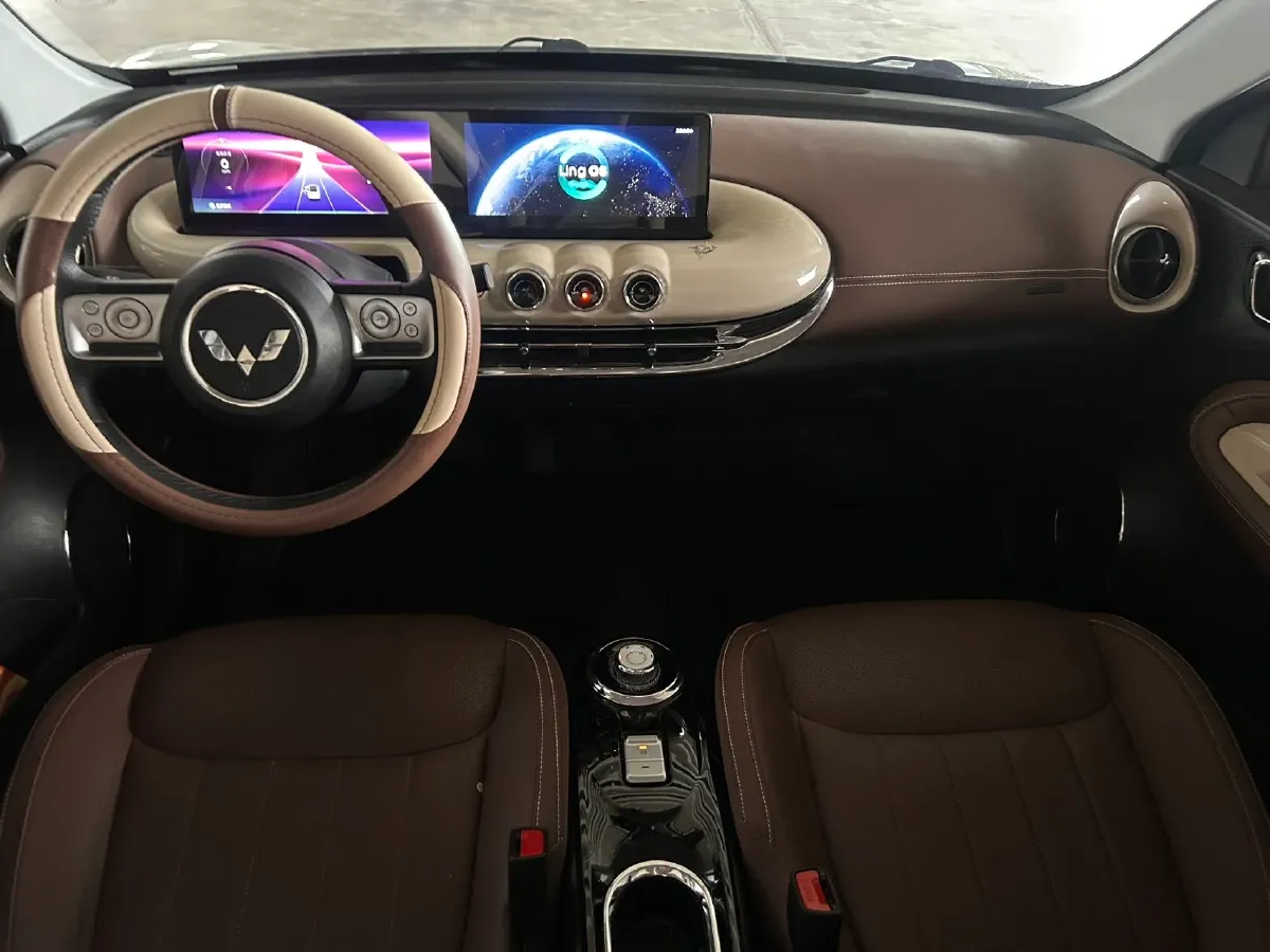 2023 WuLing BinGuo BEV 31.9KWH,autocango,china used car exporter,china ev exporter,chinese used car exporter,chinese used ev exporter