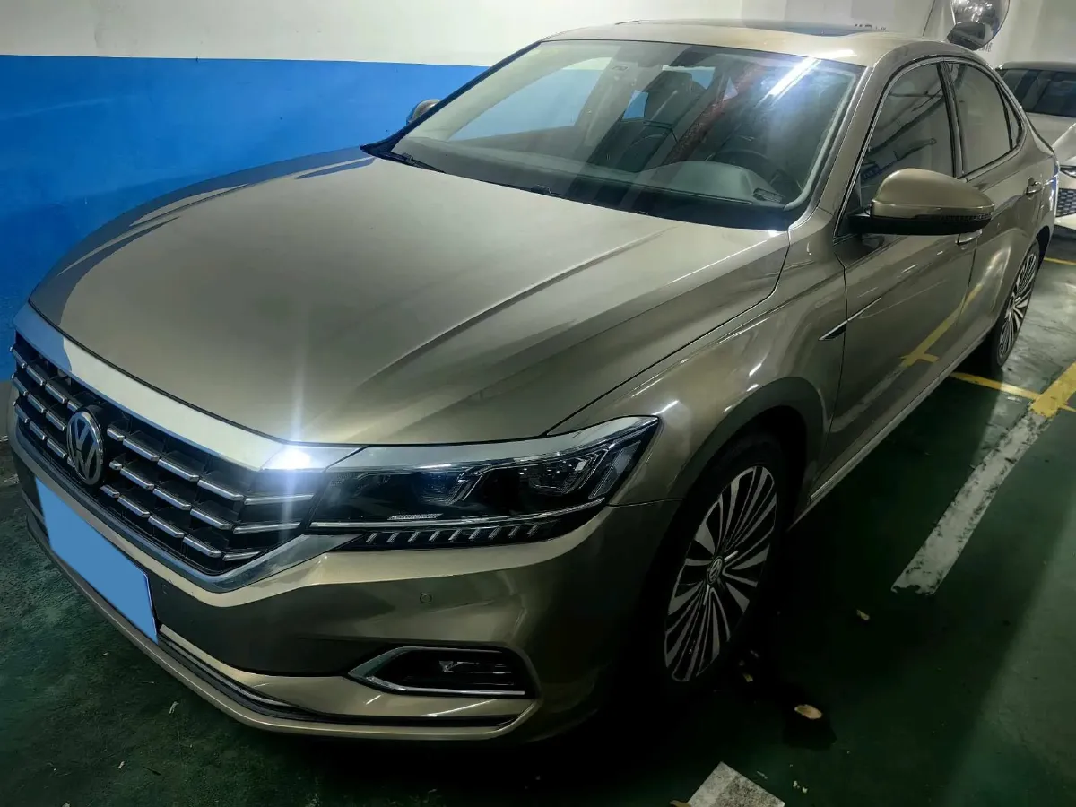 2019 Volvo V40 1.5T 152HP L4 6AT,autocango,china used car exporter,china ev exporter,chinese used car exporter,chinese used ev exporter