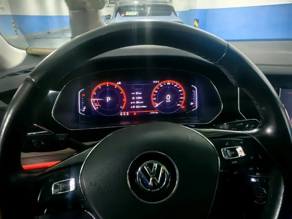 2019 Volvo V40 1.5T 152HP L4 6AT,autocango,china used car exporter,china ev exporter,chinese used car exporter,chinese used ev exporter