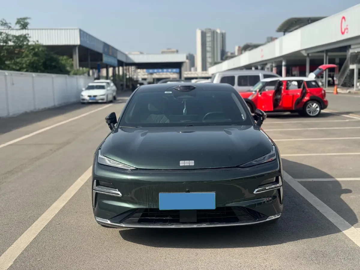 2025 Geely Galaxy Starshine 8 1.5T 163HP L4 3DHT PHEV 27.69KWH,autocango,china used car exporter,china ev exporter,chinese used car exporter,chinese used ev exporter