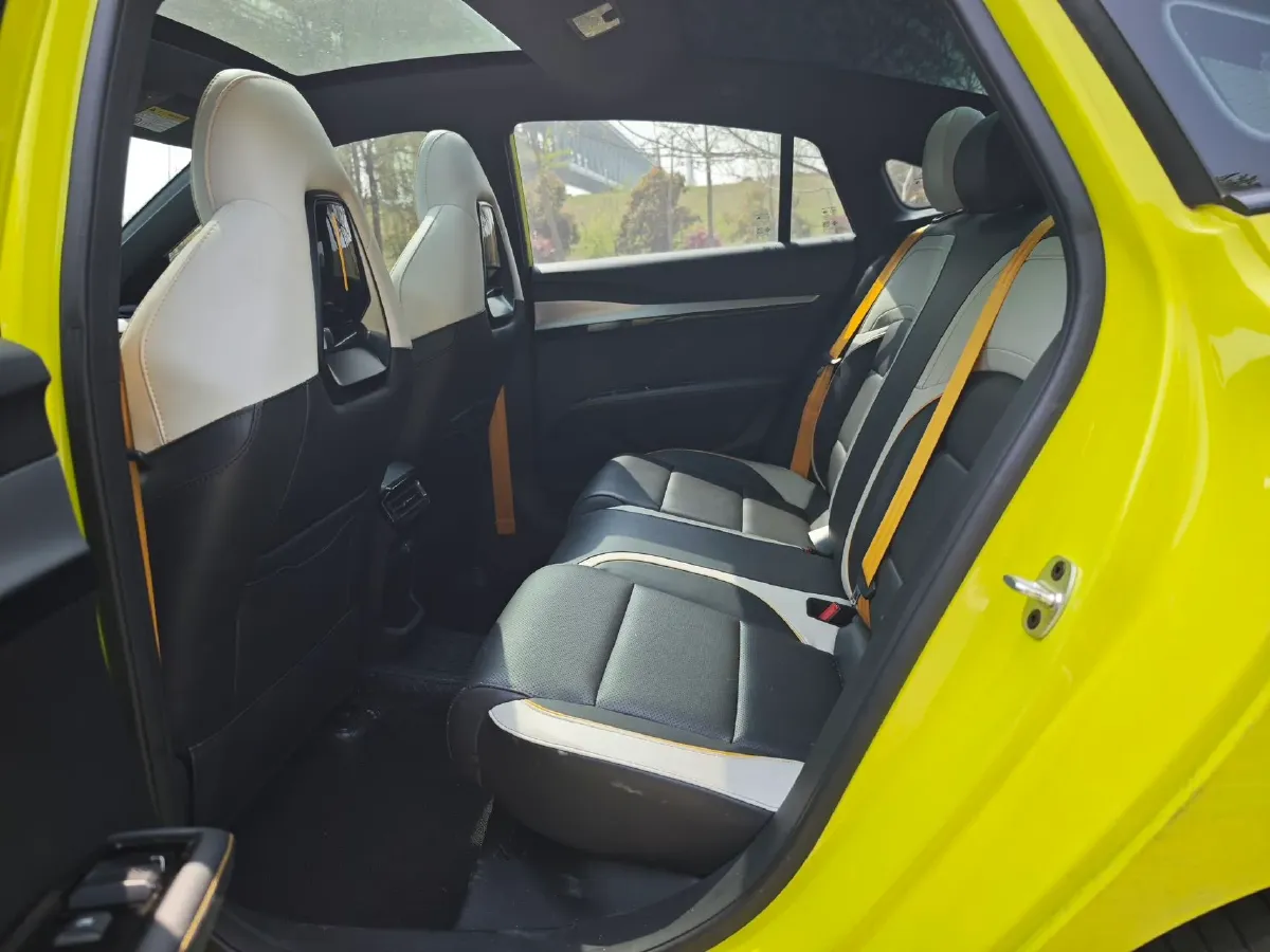 2022 MG 5 Scorpio 1.5T 181HP L4 7DCT,autocango,china used car exporter,china ev exporter,chinese used car exporter,chinese used ev exporter