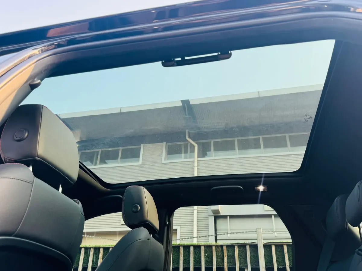 2020 Land Rover Discovery Sport 2.0T 249HP L4 9AT,autocango,china used car exporter,china ev exporter,chinese used car exporter,chinese used ev exporter