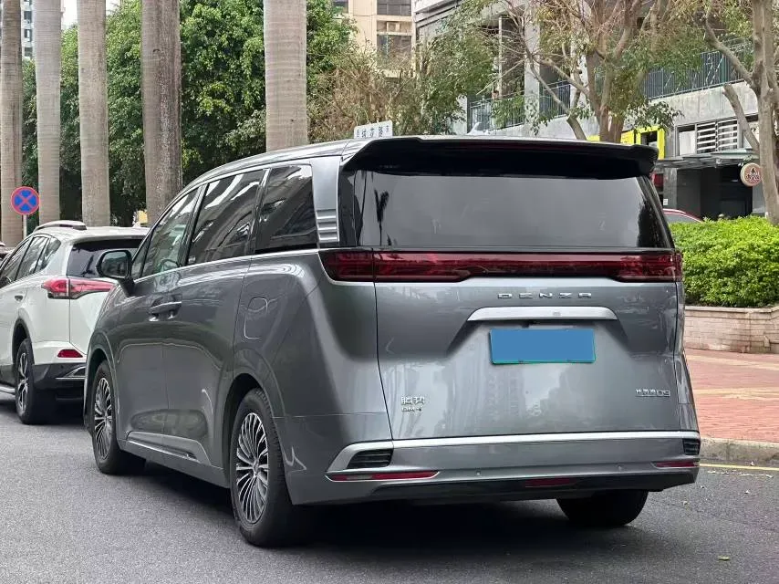 2024 Denza D9 1.5T 139HP L4 E-CVT PHEV 40KWH,autocango,china used car exporter,china ev exporter,chinese used car exporter,chinese used ev exporter