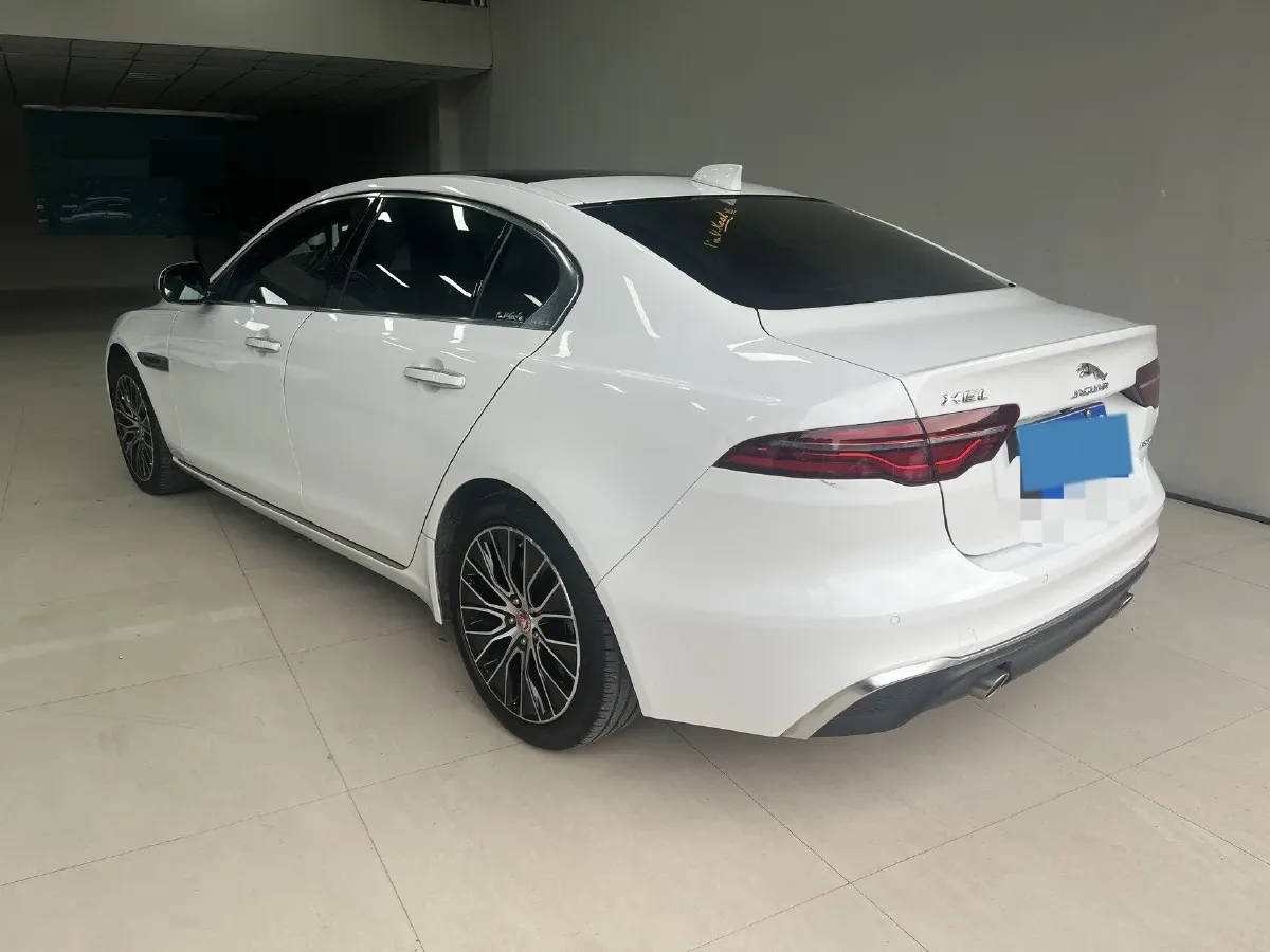 2021 Jaguar XEL 2.0T 250HP L4 8AT,autocango,china used car exporter,china ev exporter,chinese used car exporter,chinese used ev exporter