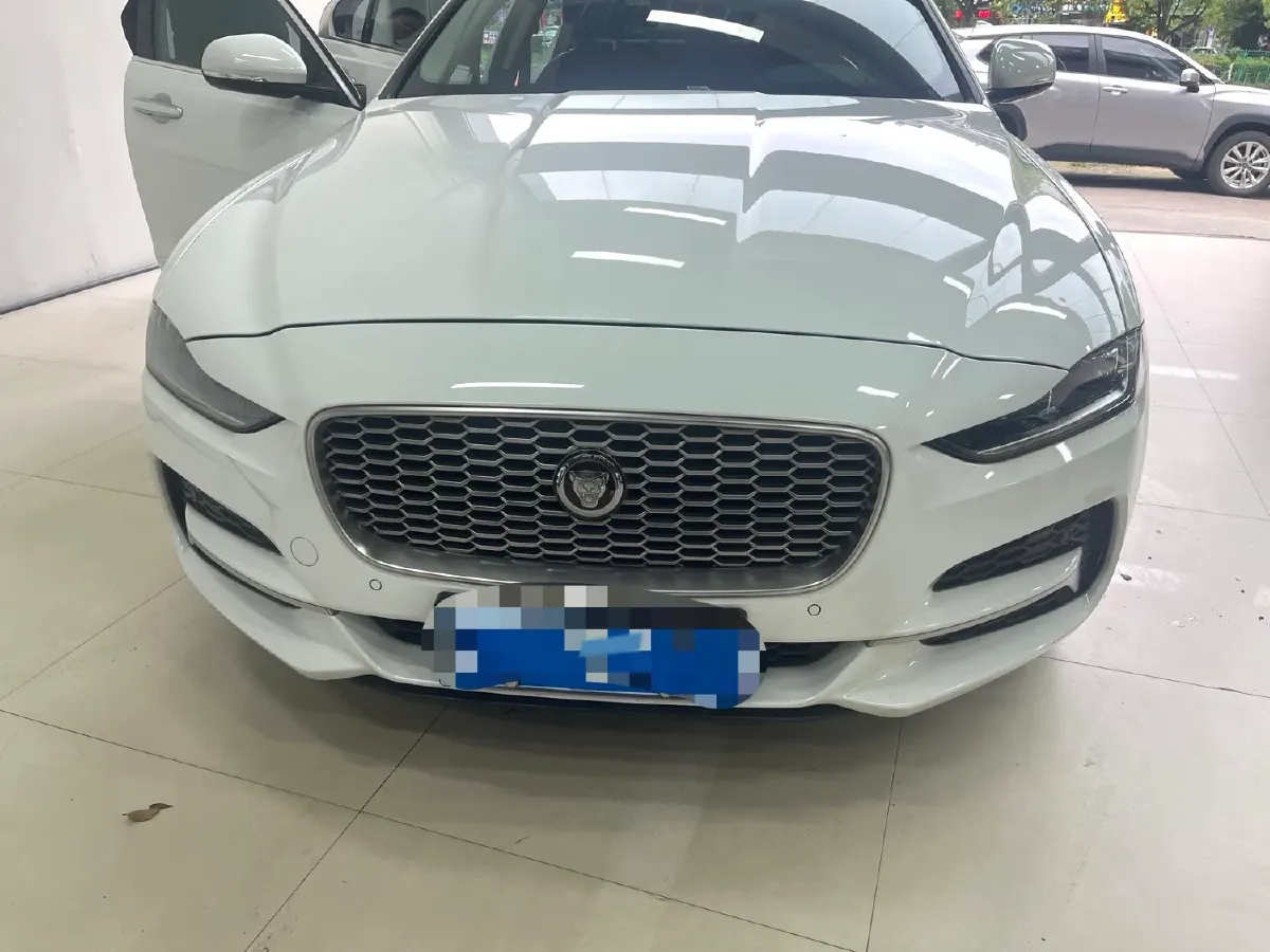 2021 Jaguar XEL 2.0T 250HP L4 8AT,autocango,china used car exporter,china ev exporter,chinese used car exporter,chinese used ev exporter