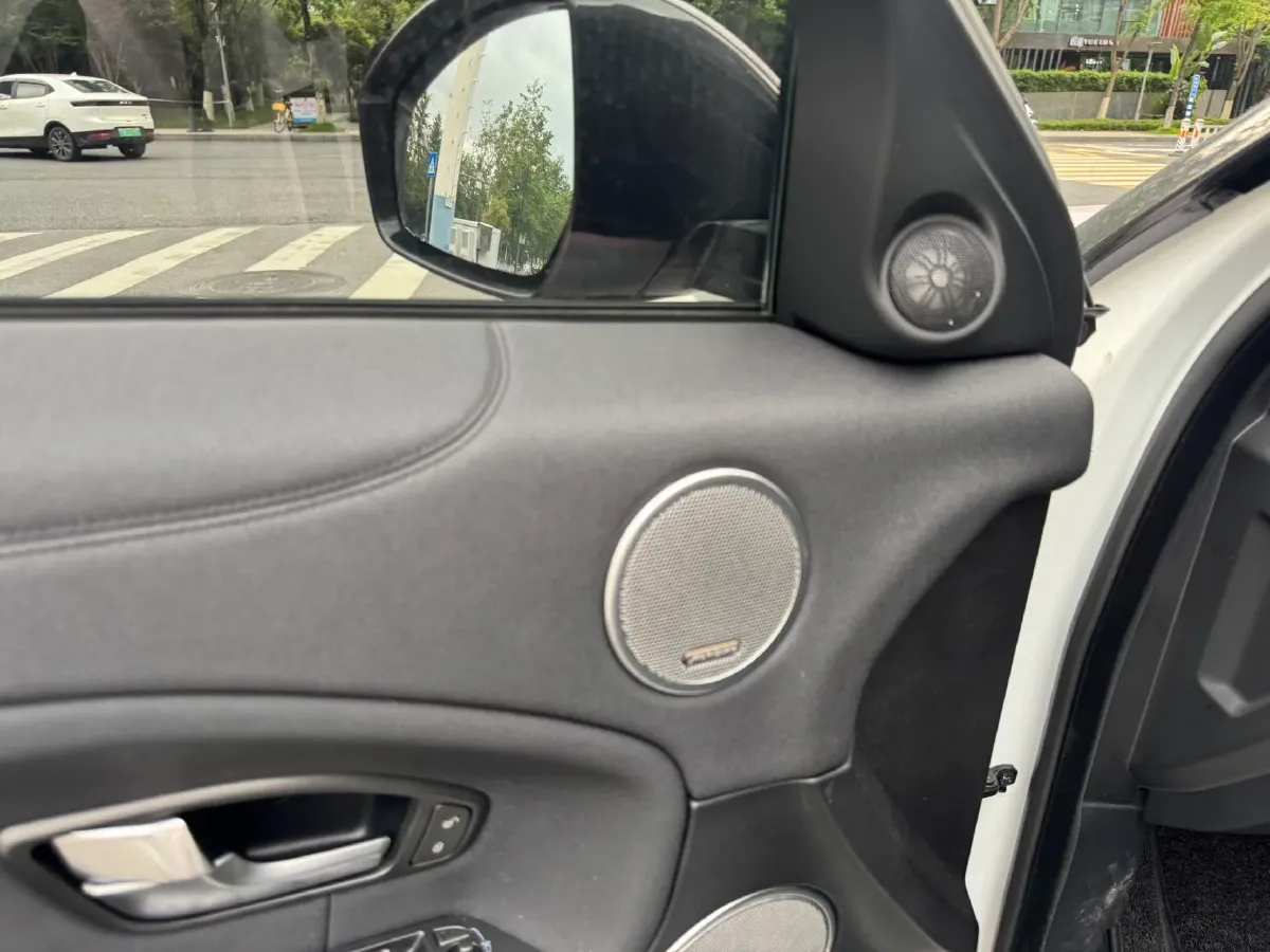 2018 Land Rover Range Rover Evoque 2.0T 241HP L4 9AT,autocango,china used car exporter,china ev exporter,chinese used car exporter,chinese used ev exporter