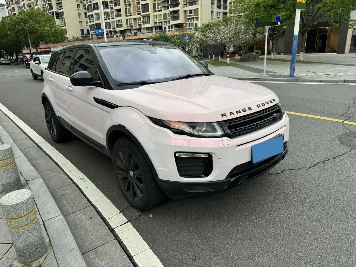 2018 Land Rover Range Rover Evoque 2.0T 241HP L4 9AT,autocango,china used car exporter,china ev exporter,chinese used car exporter,chinese used ev exporter