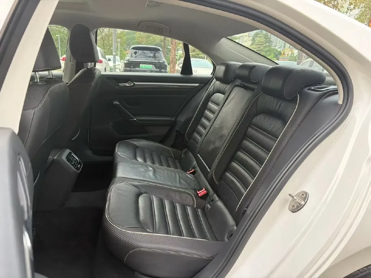 2019 Volkswagen Tayron 2.0T 186HP L4 7DCT,autocango,china used car exporter,china ev exporter,chinese used car exporter,chinese used ev exporter