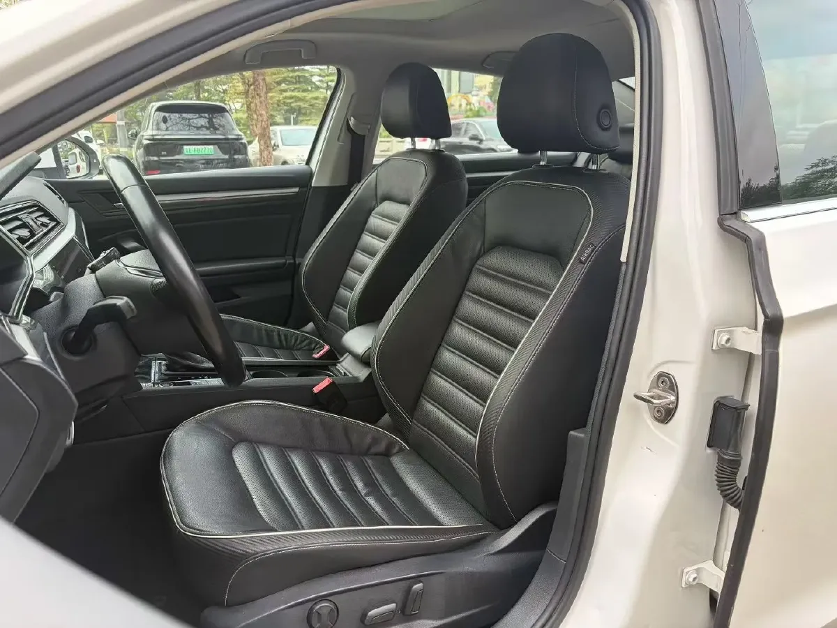 2019 Volkswagen Tayron 2.0T 186HP L4 7DCT,autocango,china used car exporter,china ev exporter,chinese used car exporter,chinese used ev exporter