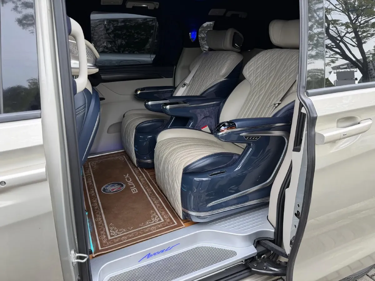 2021 Buick GL8 2.0T 237HP L4 9AT,autocango,china used car exporter,china ev exporter,chinese used car exporter,chinese used ev exporter