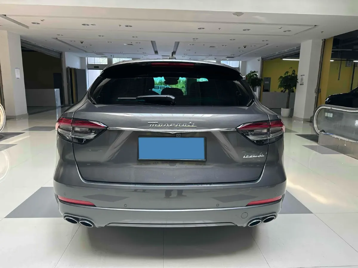 2022 Maserati Levante 2.0T 330HP L4 8AT,autocango,china used car exporter,china ev exporter,chinese used car exporter,chinese used ev exporter