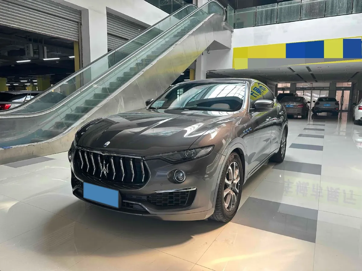 2022 Maserati Levante 2.0T 330HP L4 8AT,autocango,china used car exporter,china ev exporter,chinese used car exporter,chinese used ev exporter