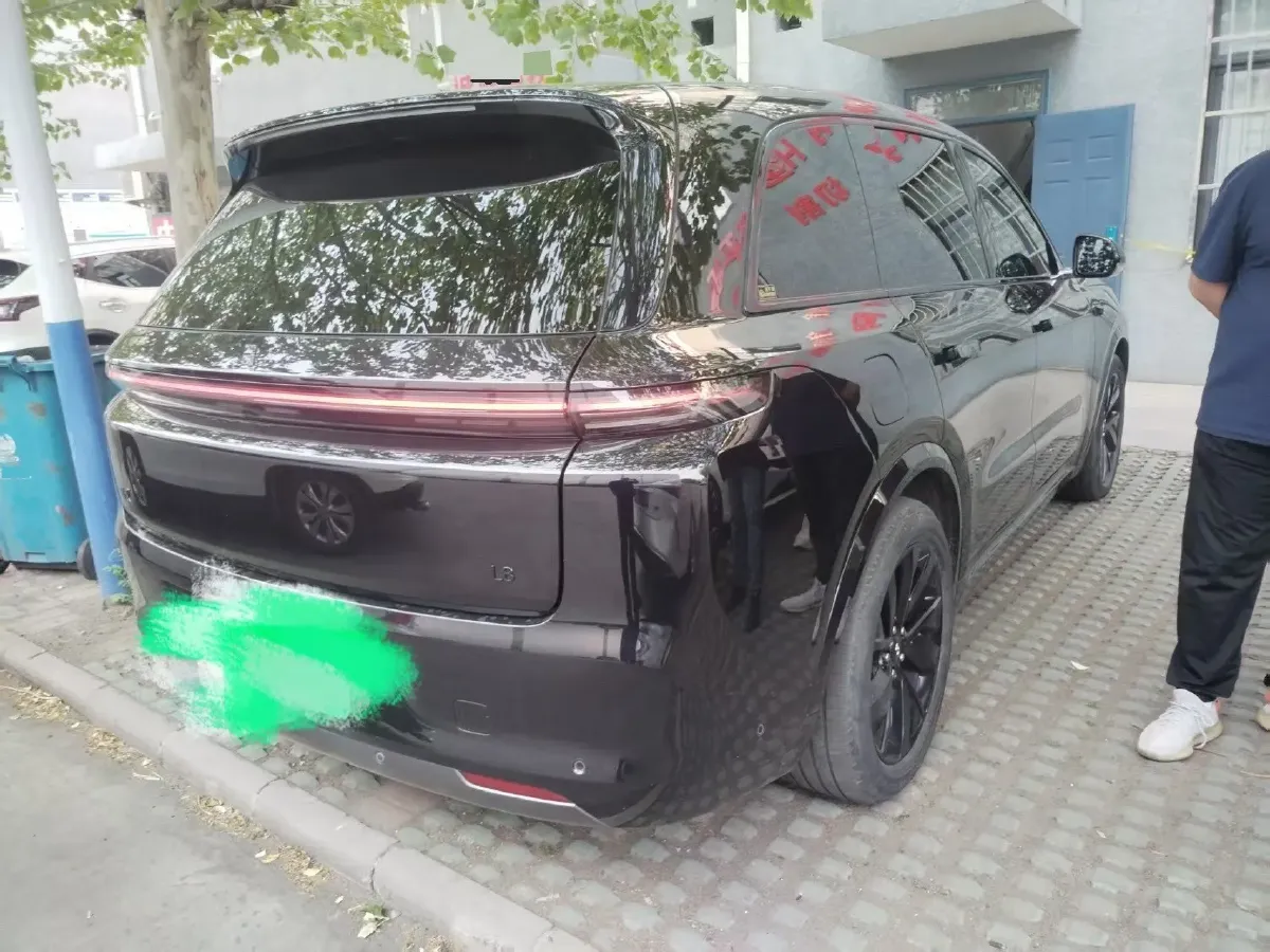 2023 Li L8 Range Extended 154HP REEV 40.9KWH,autocango,china used car exporter,china ev exporter,chinese used car exporter,chinese used ev exporter