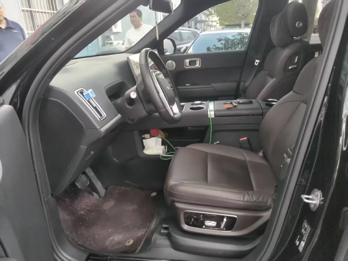 2023 Li L8 Range Extended 154HP REEV 40.9KWH,autocango,china used car exporter,china ev exporter,chinese used car exporter,chinese used ev exporter