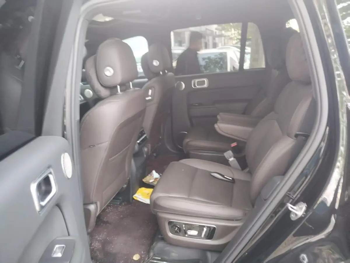 2023 Li L8 Range Extended 154HP REEV 40.9KWH,autocango,china used car exporter,china ev exporter,chinese used car exporter,chinese used ev exporter