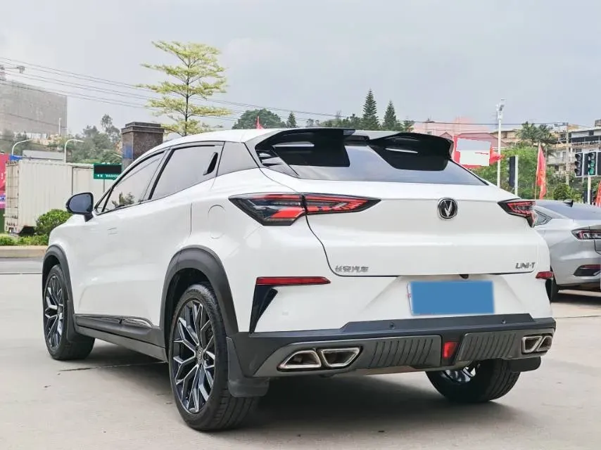 2022 ChangAn UNI-T 1.5T 188HP L4 7DCT,autocango,china used car exporter,china ev exporter,chinese used car exporter,chinese used ev exporter