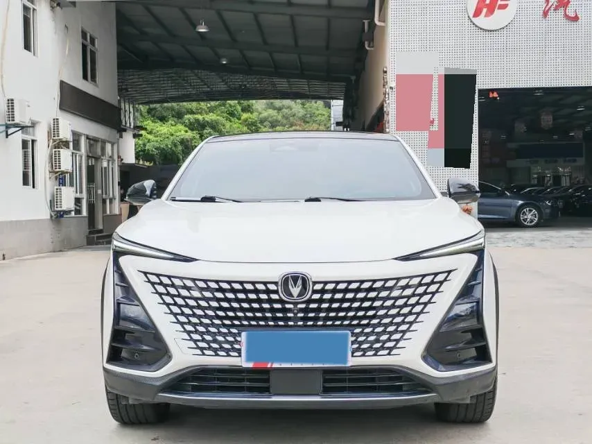 2022 ChangAn UNI-T 1.5T 188HP L4 7DCT,autocango,china used car exporter,china ev exporter,chinese used car exporter,chinese used ev exporter