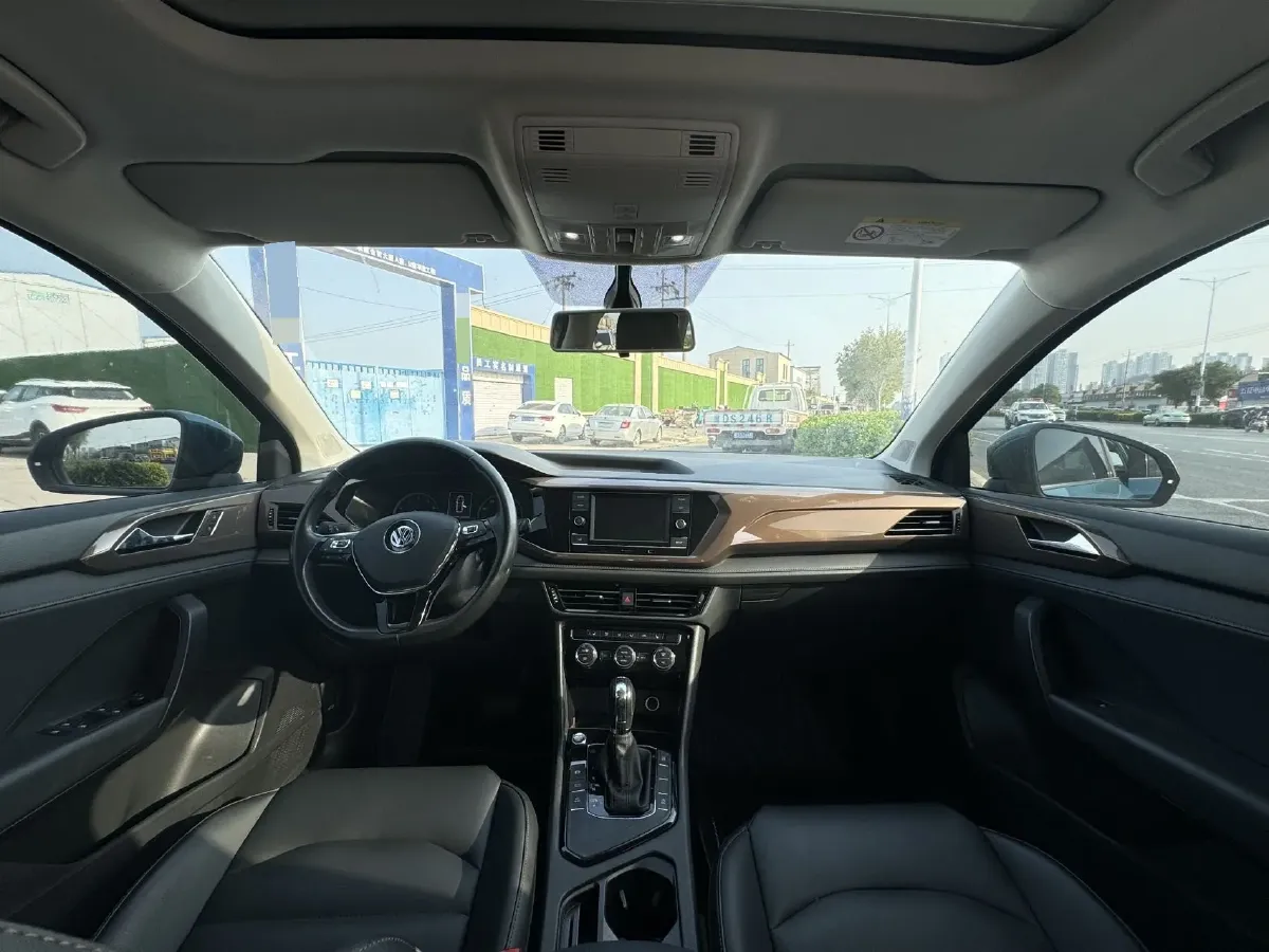 2020 Volkswagen Tharu 1.4T 150HP L4 7DCT,autocango,china used car exporter,china ev exporter,chinese used car exporter,chinese used ev exporter