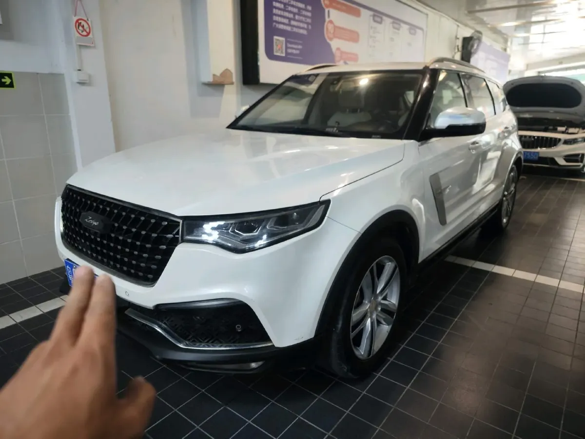 2017 Zotye T700 1.8T 177HP L4 6DCT,autocango,china used car exporter,china ev exporter,chinese used car exporter,chinese used ev exporter