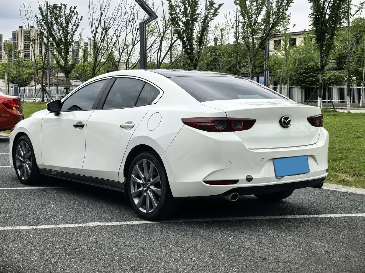 2022 Mazda 3 Axela 2.0L 158HP L4 6AT,autocango,china used car exporter,china ev exporter,chinese used car exporter,chinese used ev exporter