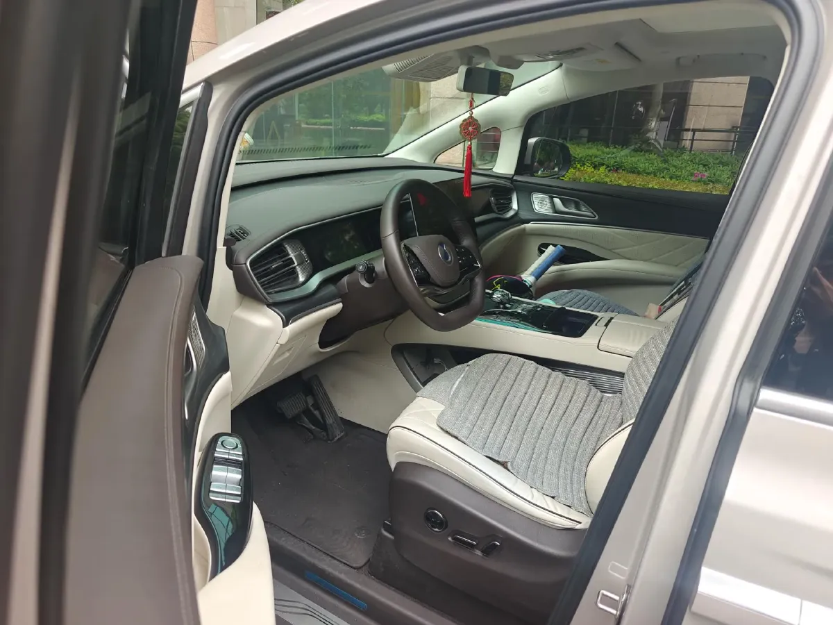 2024 Denza D9 1.5T 139HP L4 E-CVT PHEV 40KWH,autocango,china used car exporter,china ev exporter,chinese used car exporter,chinese used ev exporter