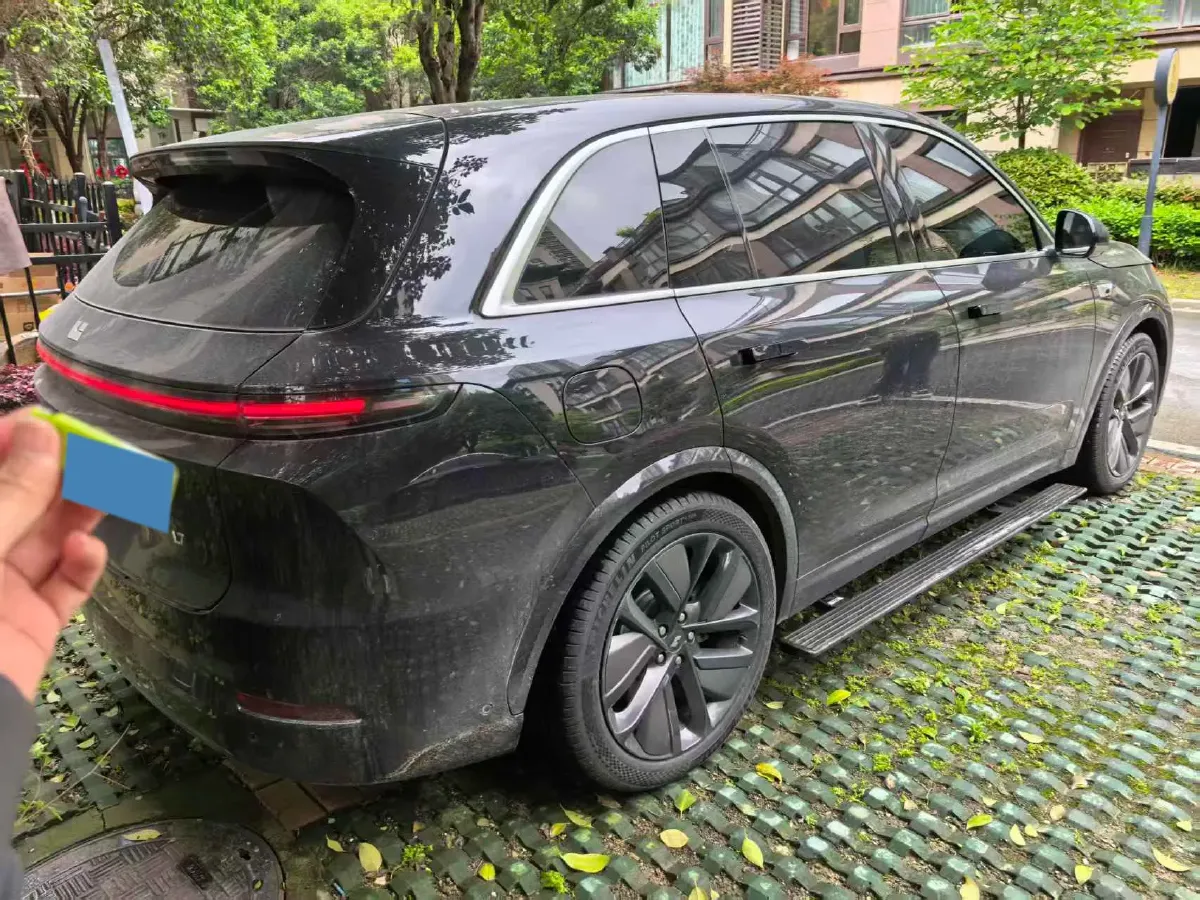 2024 Li L8 Range Extended 154HP REEV 52.3KWH,autocango,china used car exporter,china ev exporter,chinese used car exporter,chinese used ev exporter