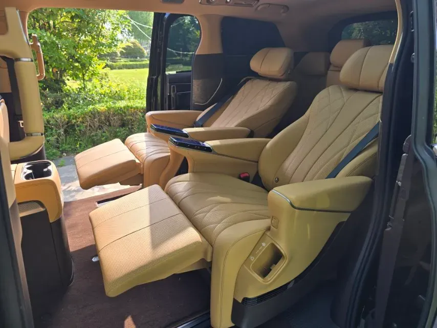 2025 Denza D9 1.5T 156HP L4 E-CVT PHEV 40KWH,autocango,china used car exporter,china ev exporter,chinese used car exporter,chinese used ev exporter