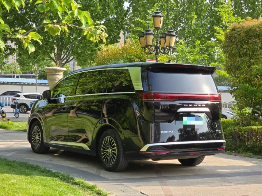 2025 Denza D9 1.5T 156HP L4 E-CVT PHEV 40KWH,autocango,china used car exporter,china ev exporter,chinese used car exporter,chinese used ev exporter
