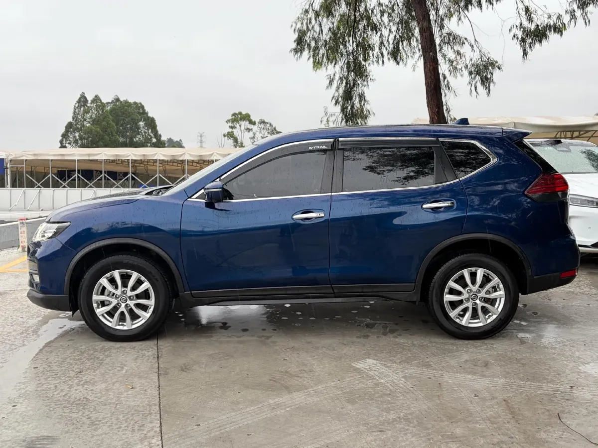 2021 Nissan X-Trail 2.0L 151HP L4 CVT,autocango,china used car exporter,china ev exporter,chinese used car exporter,chinese used ev exporter